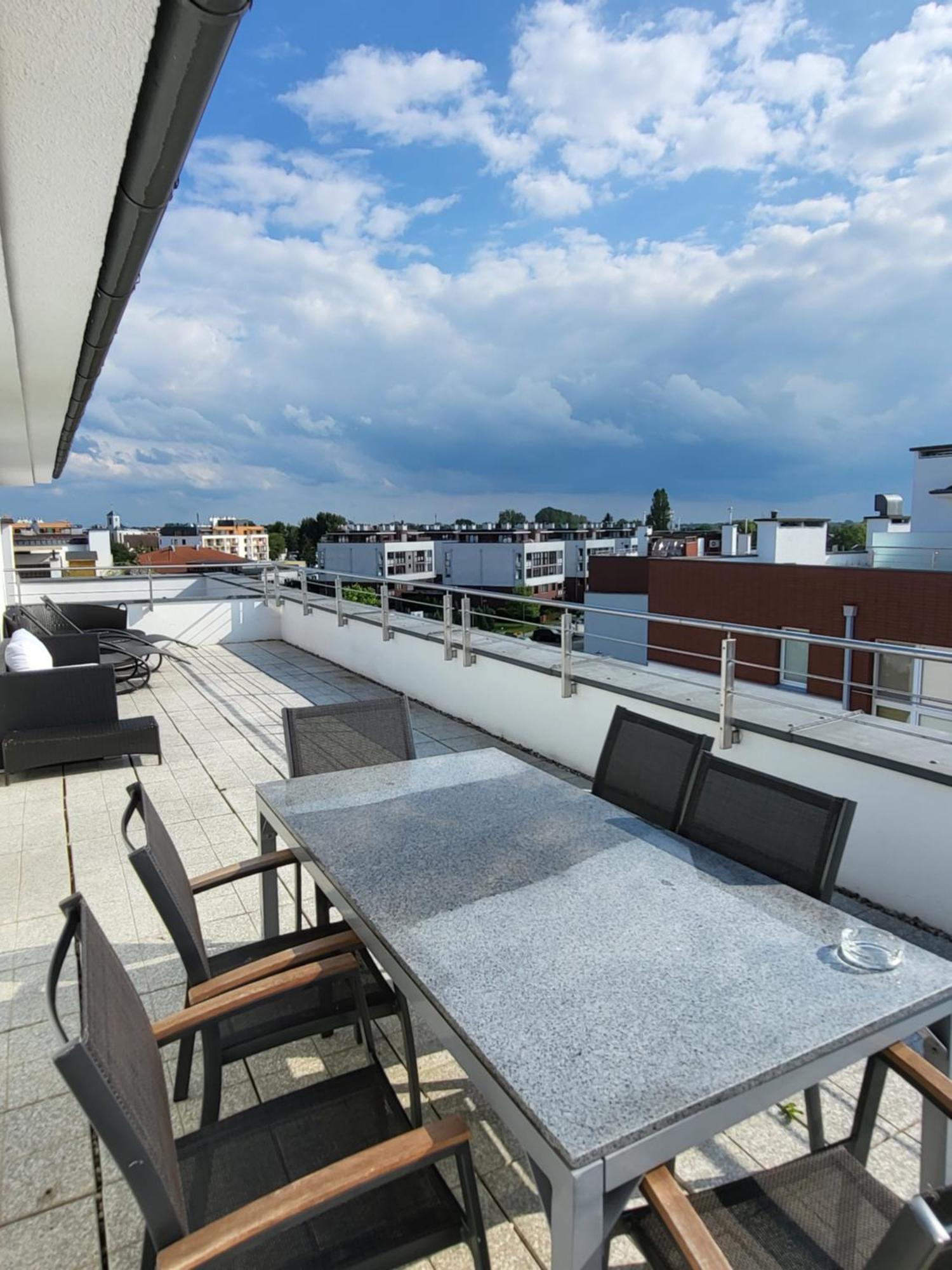 Apartament Margaretville 90M Kolobrzeg Luaran gambar